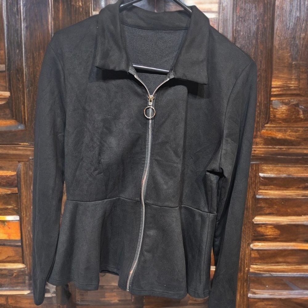 Charm Di Sang Faux Suede Black Women's Suit Jacket! 🖤🧥 #Suit #Jacket #Fashion